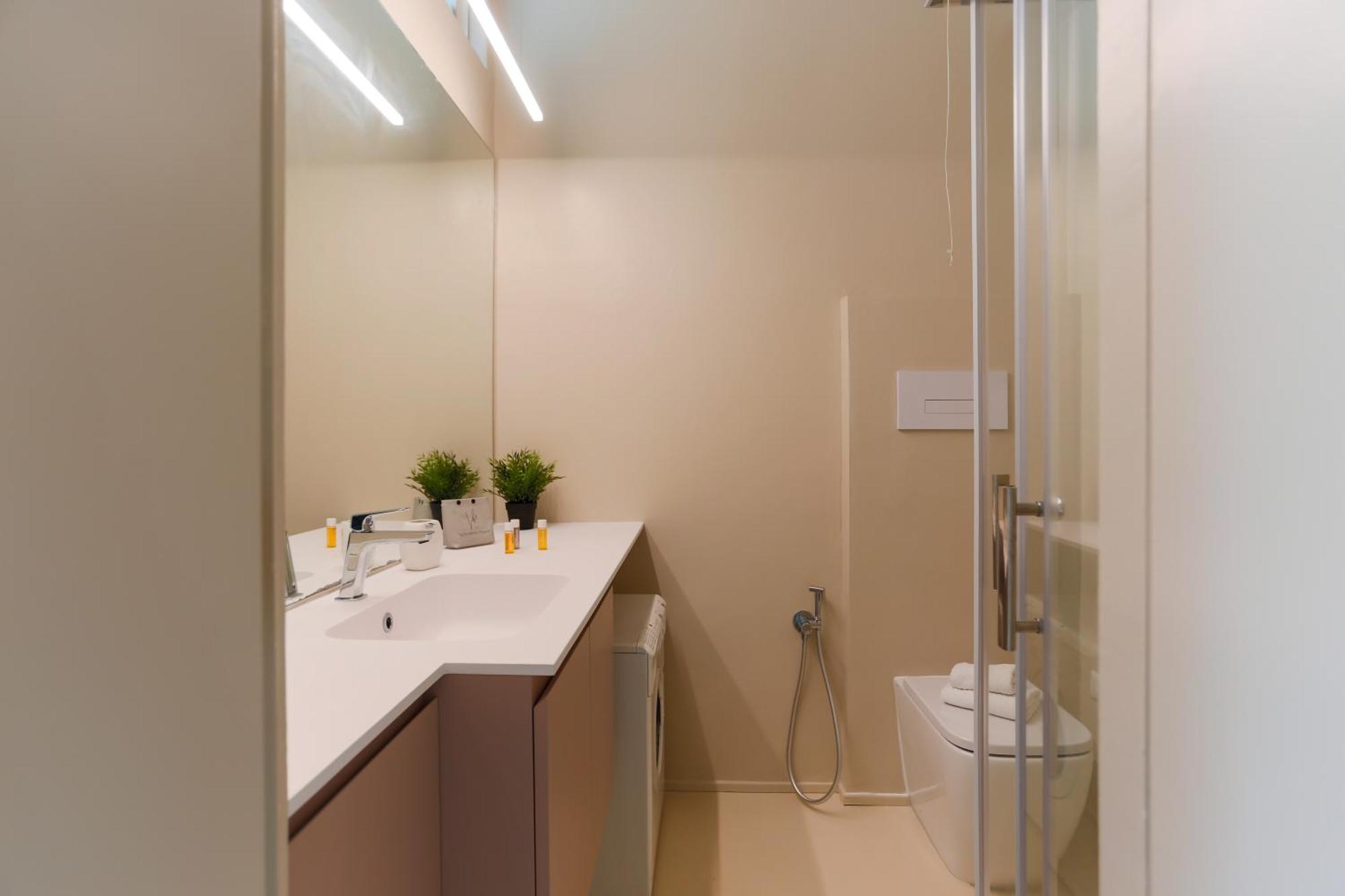 Apartment The Best Rent - Near Navigli Mailand